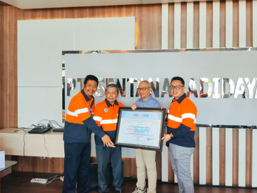 PENYERAHAN SERTIFIKAT ISO/SNI 17025:2017 UNTUK PT. SENTANA ADIDAYA PRATAMA - MANYAR